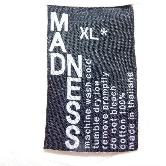 Iron Maiden The Trooper Logo Mens XL White Graphic T Shirt MADNESS Thailand - Picture 2 of 6